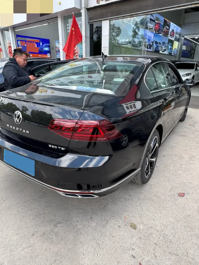 2025 Volkswagen Magotan 2.0T 186HP L4 7DCT,autocango,china used car exporter,china ev exporter,chinese used car exporter,chinese used ev exporter