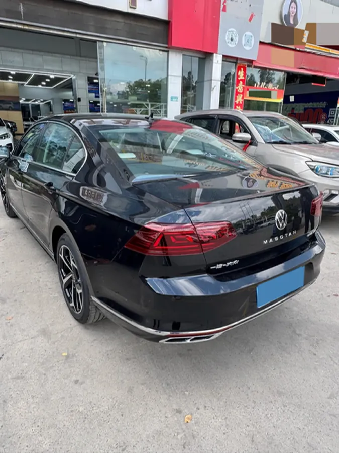 2025 Volkswagen Magotan 2.0T 186HP L4 7DCT,autocango,china used car exporter,china ev exporter,chinese used car exporter,chinese used ev exporter