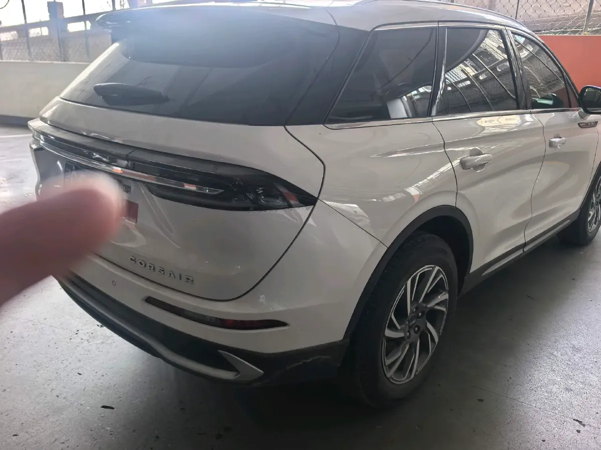 2023 Lincoln Corsair 2.0T 261HP L4 8AT,autocango,china used car exporter,china ev exporter,chinese used car exporter,chinese used ev exporter