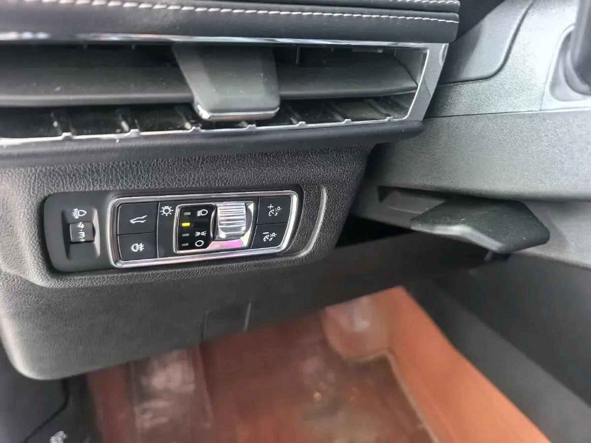 2023 Lincoln Corsair 2.0T 261HP L4 8AT,autocango,china used car exporter,china ev exporter,chinese used car exporter,chinese used ev exporter