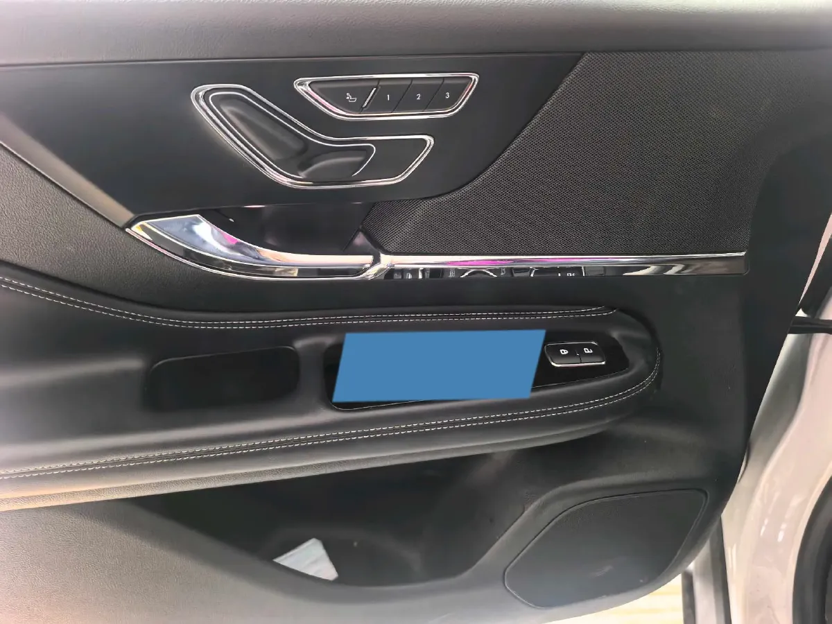 2023 Lincoln Corsair 2.0T 261HP L4 8AT,autocango,china used car exporter,china ev exporter,chinese used car exporter,chinese used ev exporter