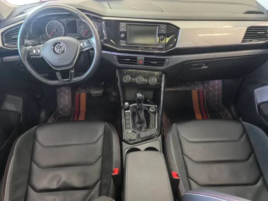 2019 Jeep Cherokee 2.0T 234HP L4 9AT,autocango,china used car exporter,china ev exporter,chinese used car exporter,chinese used ev exporter