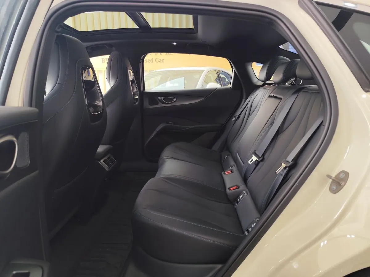 2025 BYD Seal06 BEV,autocango,china used car exporter,china ev exporter,chinese used car exporter,chinese used ev exporter