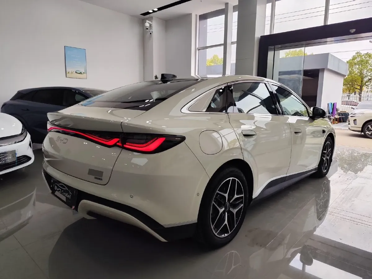 2025 BYD Seal06 BEV,autocango,china used car exporter,china ev exporter,chinese used car exporter,chinese used ev exporter