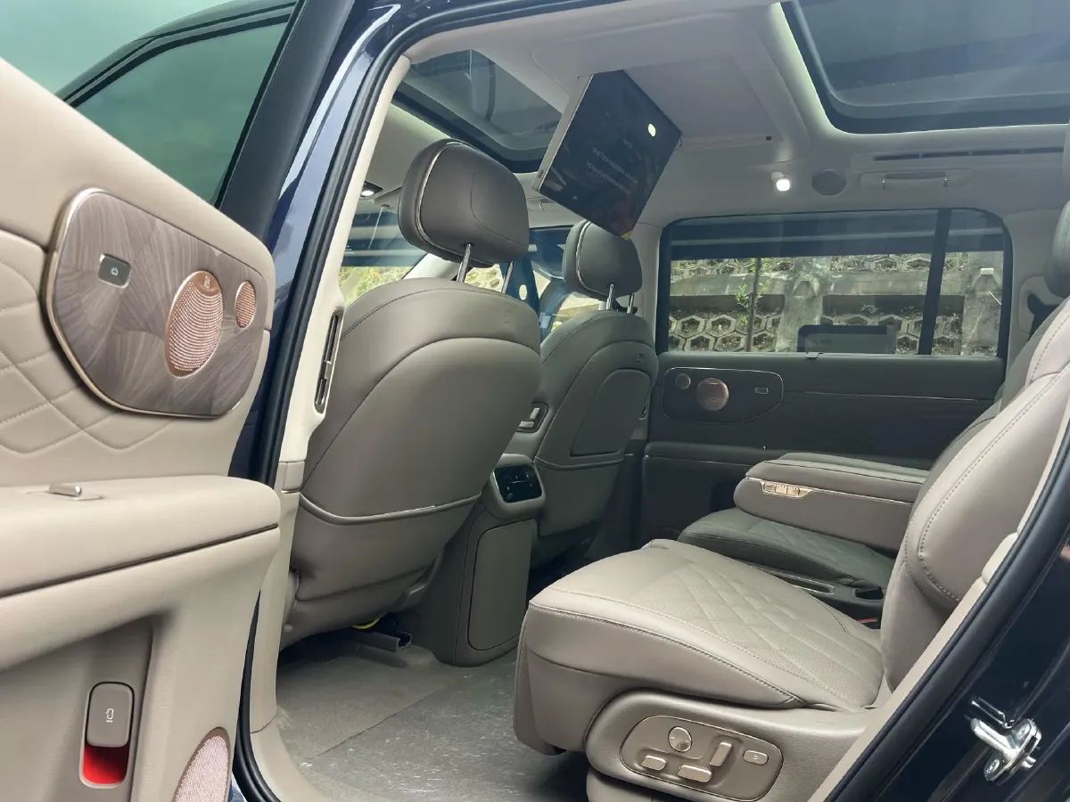 2026 IM LS9 REEV 155HP REEV,autocango,china used car exporter,china ev exporter,chinese used car exporter,chinese used ev exporter