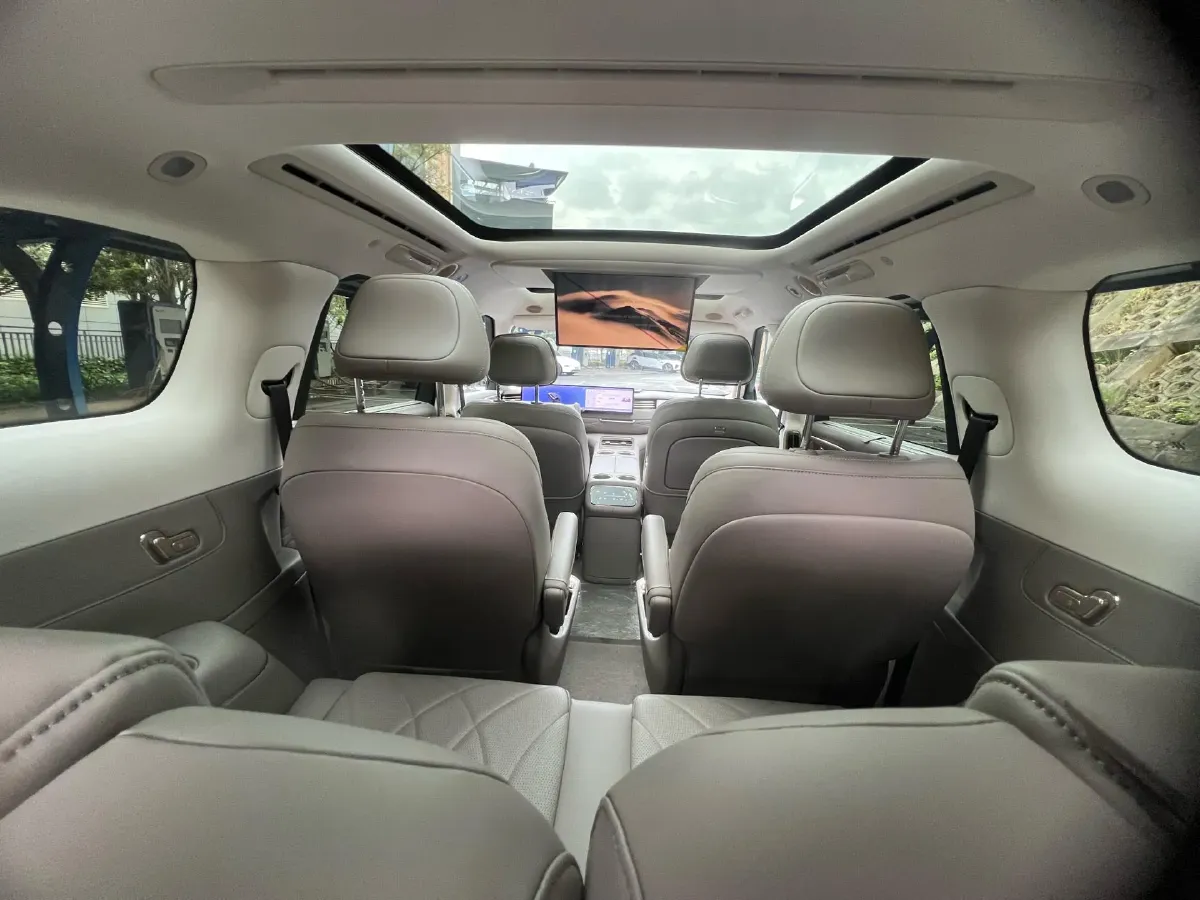 2026 IM LS9 REEV 155HP REEV,autocango,china used car exporter,china ev exporter,chinese used car exporter,chinese used ev exporter