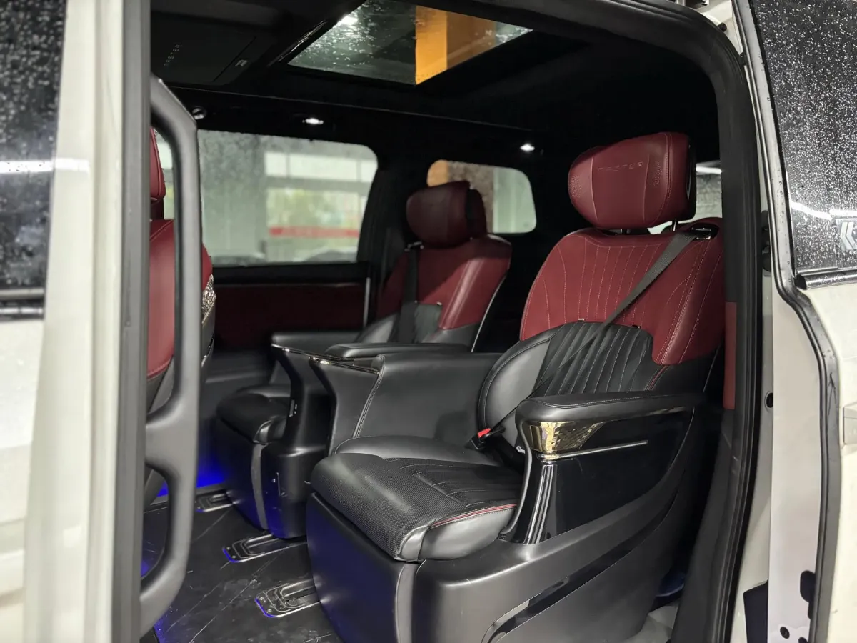 2023 GAC Trumpchi M8 2.0T 190HP L4 E-CVT Hybrid,autocango,china used car exporter,china ev exporter,chinese used car exporter,chinese used ev exporter