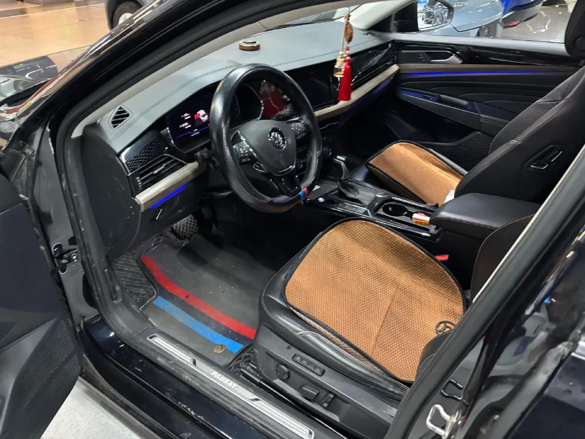 2019 Volvo V40 1.5T 152HP L4 6AT,autocango,china used car exporter,china ev exporter,chinese used car exporter,chinese used ev exporter