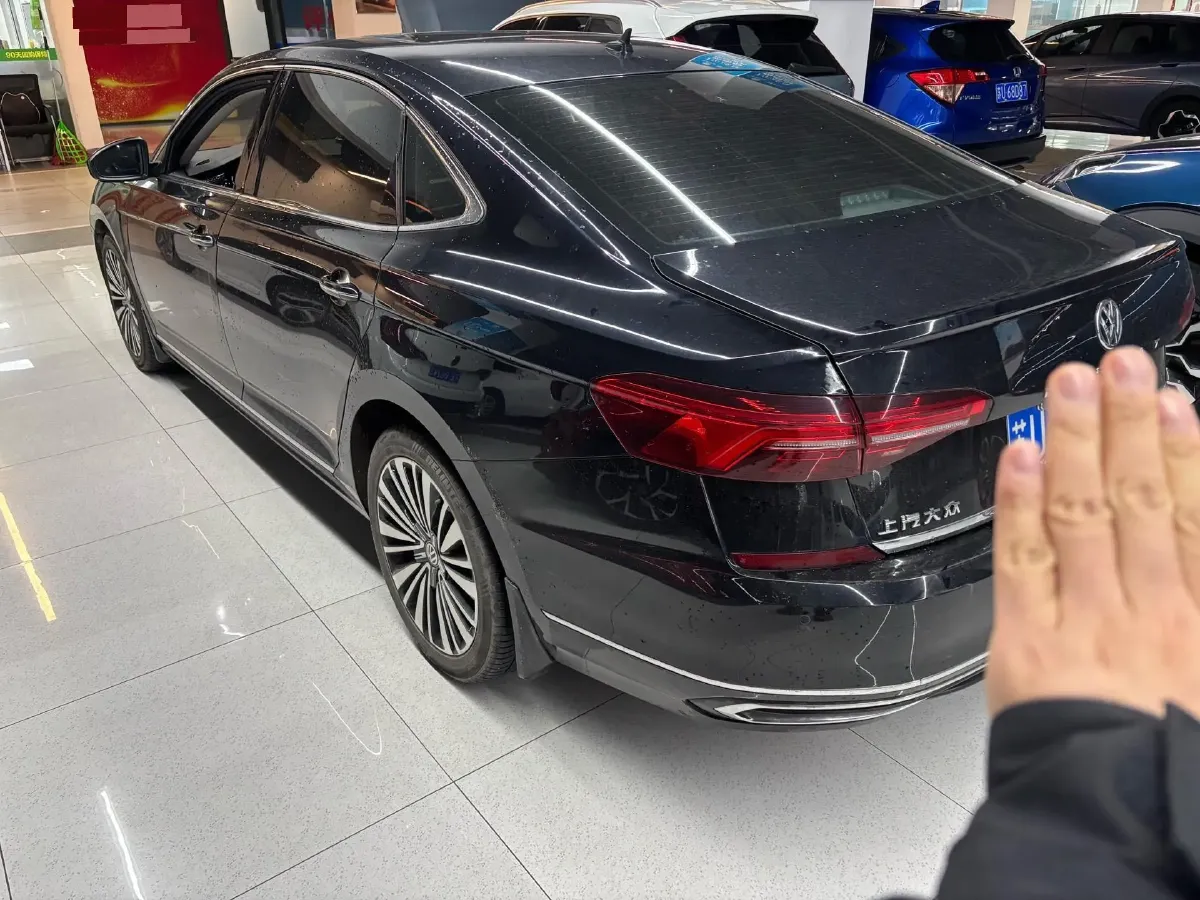 2019 Volvo V40 1.5T 152HP L4 6AT,autocango,china used car exporter,china ev exporter,chinese used car exporter,chinese used ev exporter