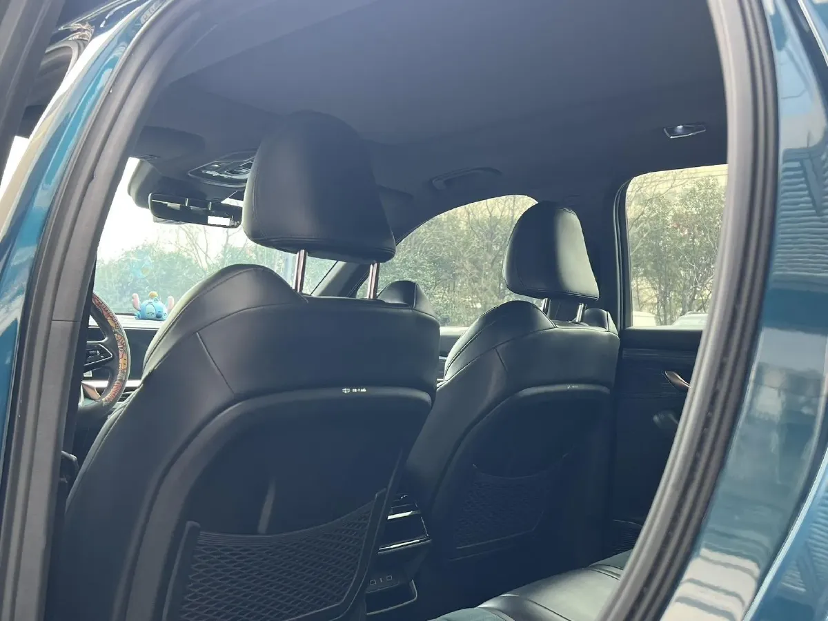 2021 Geely Monjaro 2.0T 218HP L4 7DCT,autocango,china used car exporter,china ev exporter,chinese used car exporter,chinese used ev exporter