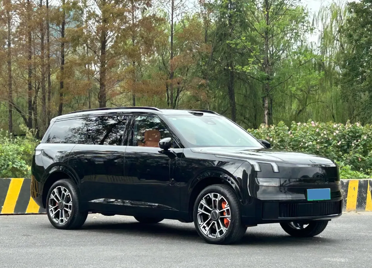 2025 LYNK&CO 900 1.5T 190HP L4 3DHT PHEV 43.3KWH,autocango,china used car exporter,china ev exporter,chinese used car exporter,chinese used ev exporter