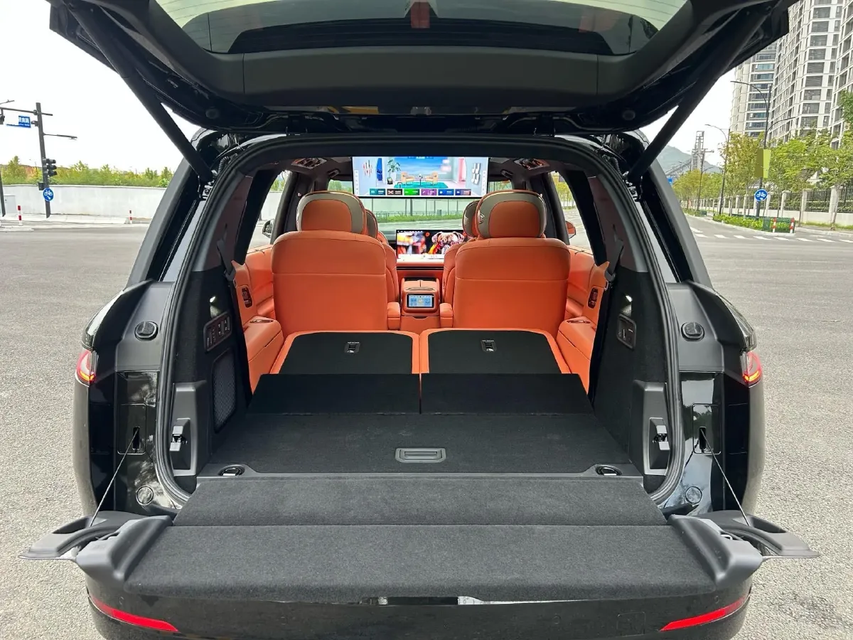 2025 LYNK&CO 900 1.5T 190HP L4 3DHT PHEV 43.3KWH,autocango,china used car exporter,china ev exporter,chinese used car exporter,chinese used ev exporter