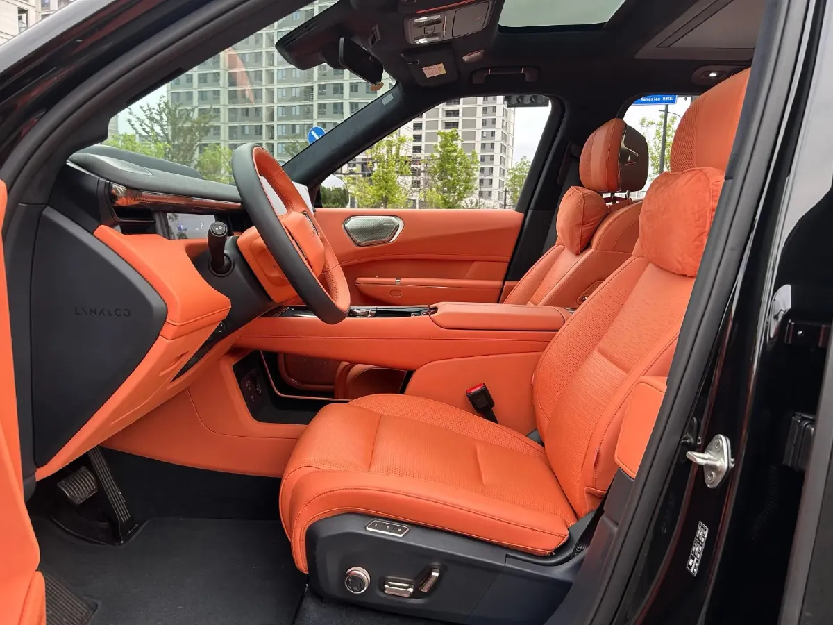 2025 LYNK&CO 900 1.5T 190HP L4 3DHT PHEV 43.3KWH,autocango,china used car exporter,china ev exporter,chinese used car exporter,chinese used ev exporter