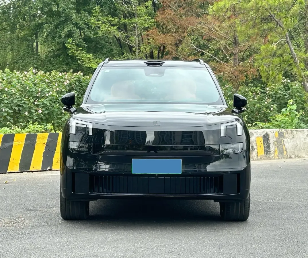 2025 LYNK&CO 900 1.5T 190HP L4 3DHT PHEV 43.3KWH,autocango,china used car exporter,china ev exporter,chinese used car exporter,chinese used ev exporter