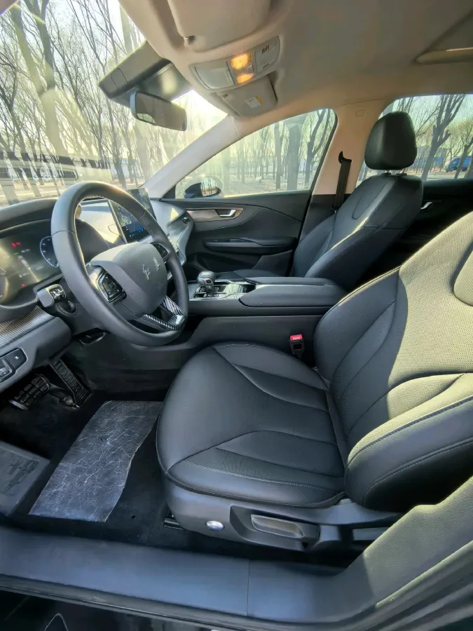 2022 HongQi E-QM5 BEV 54KWH,autocango,china used car exporter,china ev exporter,chinese used car exporter,chinese used ev exporter