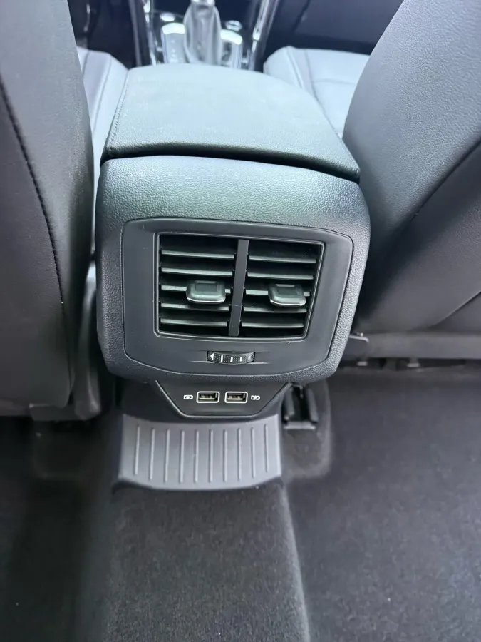 2021 Volkswagen T-Roc 1.4T 150HP L4 7DCT,autocango,china used car exporter,china ev exporter,chinese used car exporter,chinese used ev exporter