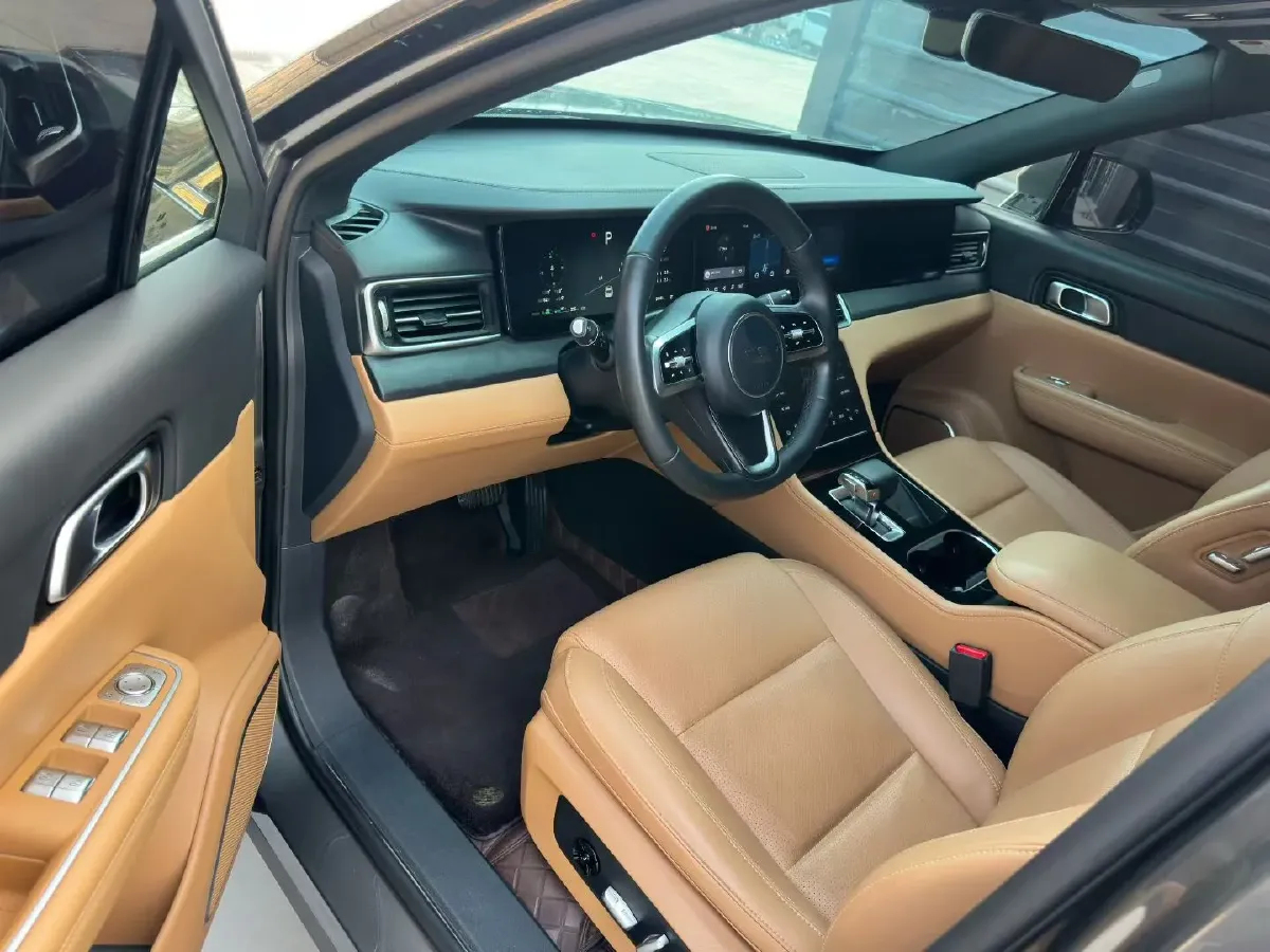 2021 Li ONE Range Extended 131HP REEV 40.5KWH,autocango,china used car exporter,china ev exporter,chinese used car exporter,chinese used ev exporter