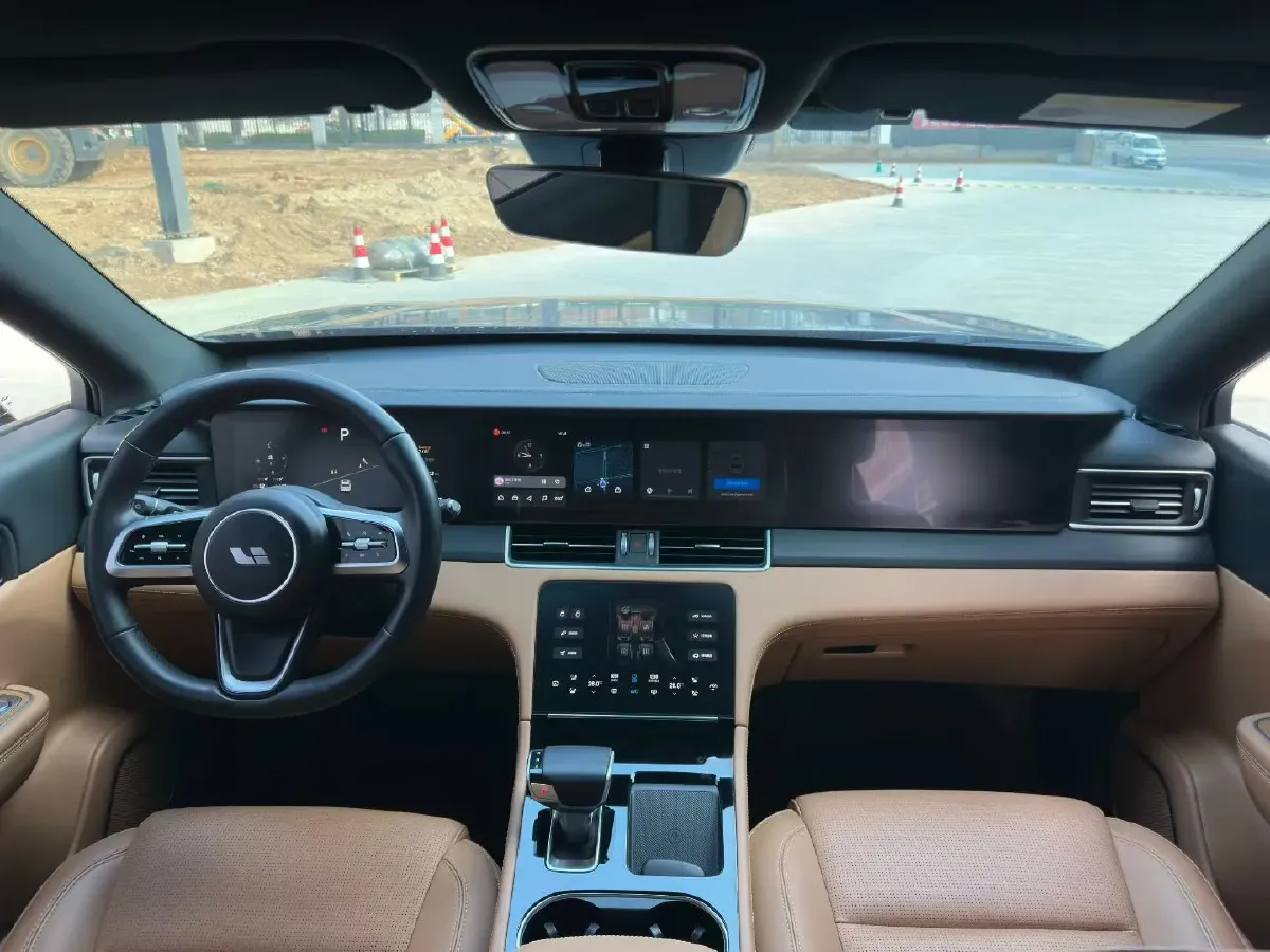 2021 Li ONE Range Extended 131HP REEV 40.5KWH,autocango,china used car exporter,china ev exporter,chinese used car exporter,chinese used ev exporter