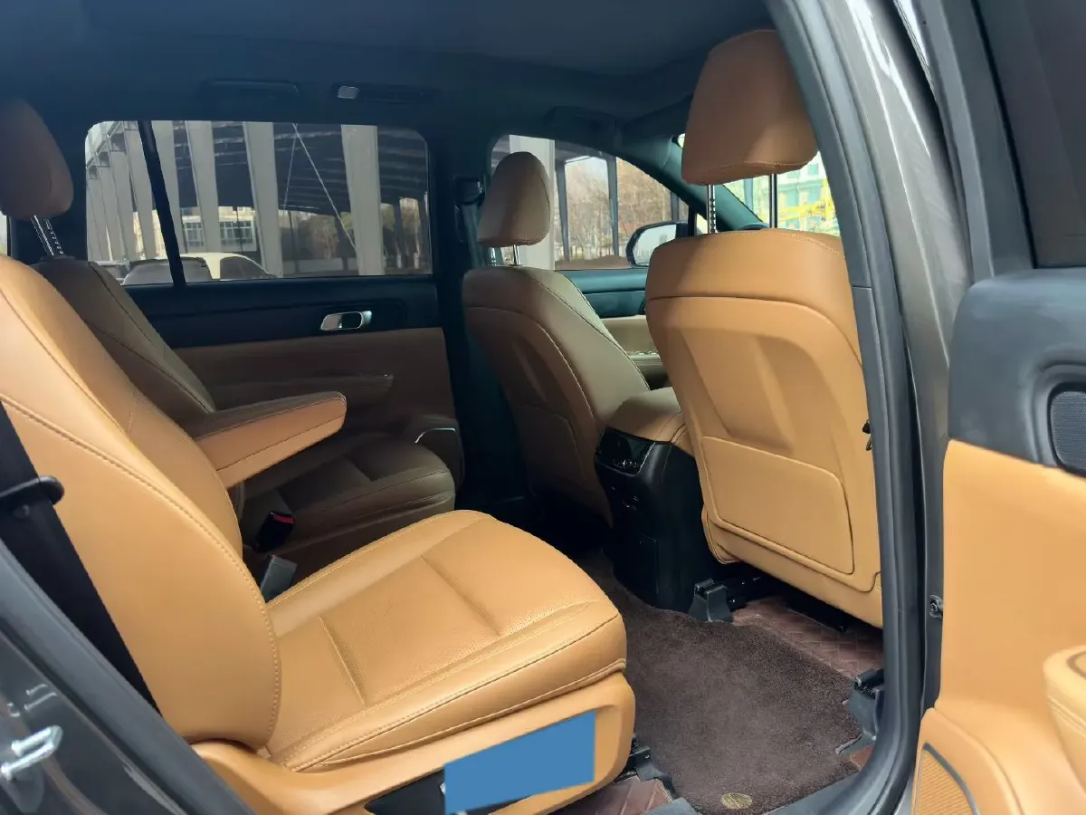 2021 Li ONE Range Extended 131HP REEV 40.5KWH,autocango,china used car exporter,china ev exporter,chinese used car exporter,chinese used ev exporter