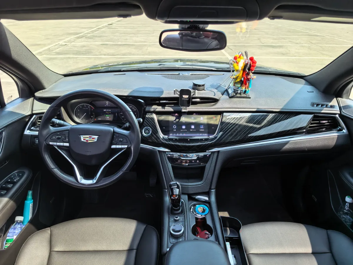 2021 Cadillac XT6 2.0T 237HP L4 9AT,autocango,china used car exporter,china ev exporter,chinese used car exporter,chinese used ev exporter