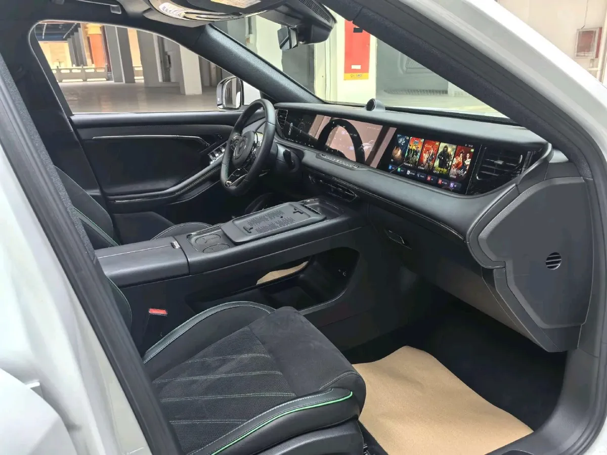 2025 Voyah FREE 1.5T 150HP L4 REEV 43KWH,autocango,china used car exporter,china ev exporter,chinese used car exporter,chinese used ev exporter