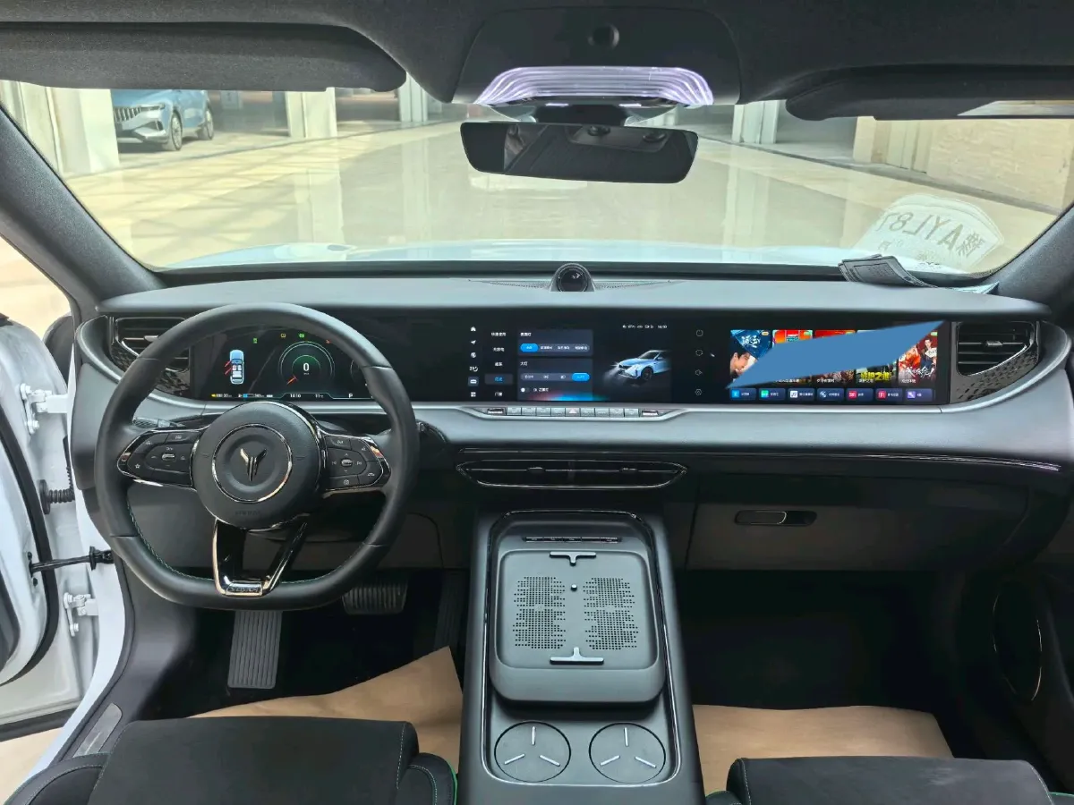 2025 Voyah FREE 1.5T 150HP L4 REEV 43KWH,autocango,china used car exporter,china ev exporter,chinese used car exporter,chinese used ev exporter