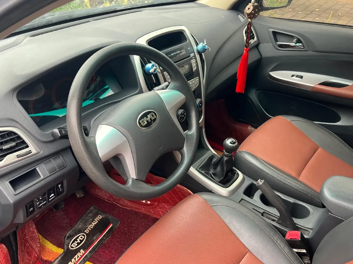 2018 BYD F3 1.5L 109HP L4 5MT,autocango,china used car exporter,china ev exporter,chinese used car exporter,chinese used ev exporter