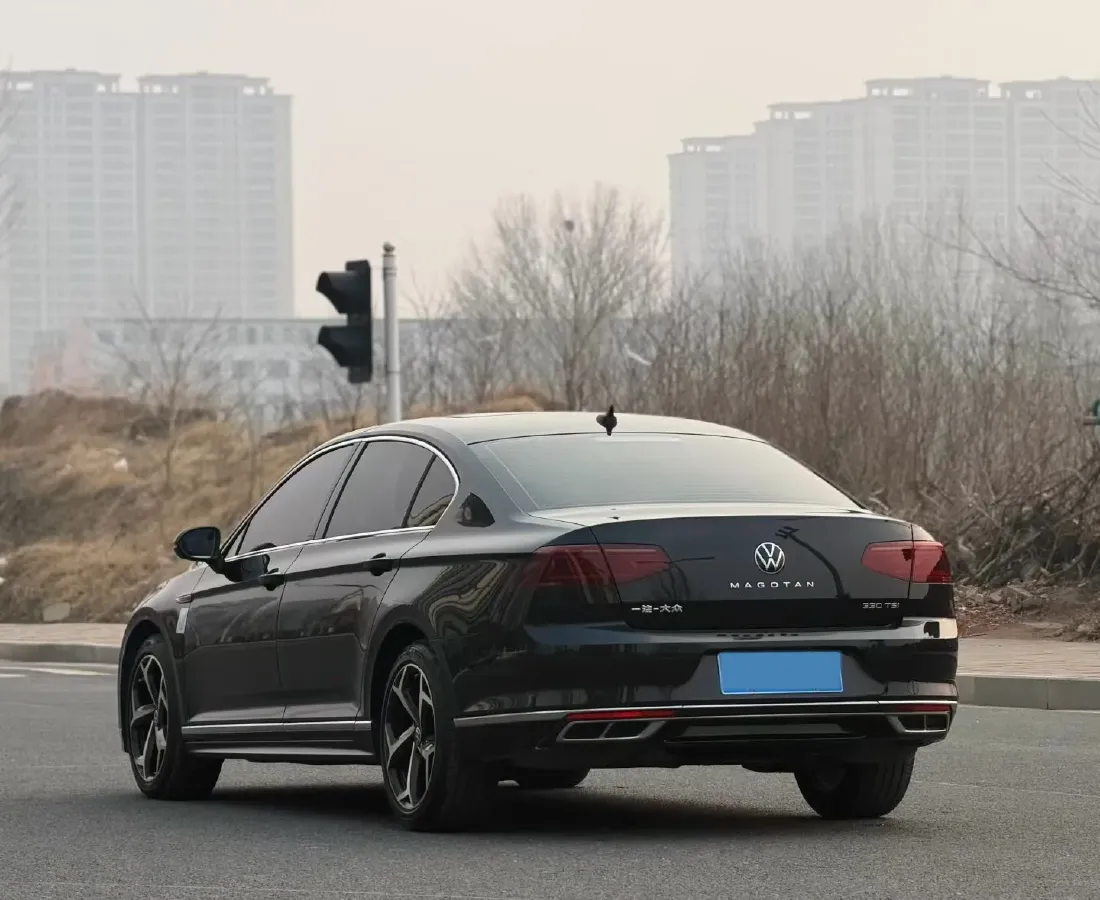 2023 Volkswagen Magotan 2.0T 186HP L4 7DCT,autocango,china used car exporter,china ev exporter,chinese used car exporter,chinese used ev exporter