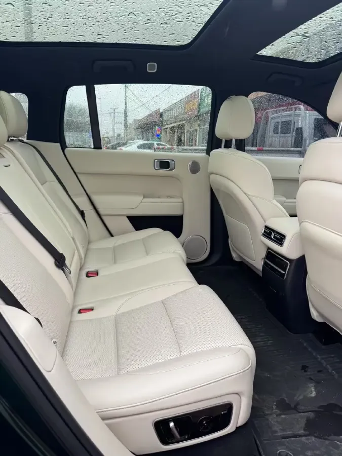 2023 Li L7 Range Extended 154HP REEV 40.9KWH,autocango,china used car exporter,china ev exporter,chinese used car exporter,chinese used ev exporter