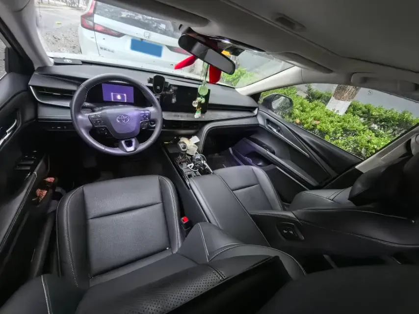 2024 Toyota Camry 2.0L 152HP L4 E-CVT Hybrid,autocango,china used car exporter,china ev exporter,chinese used car exporter,chinese used ev exporter
