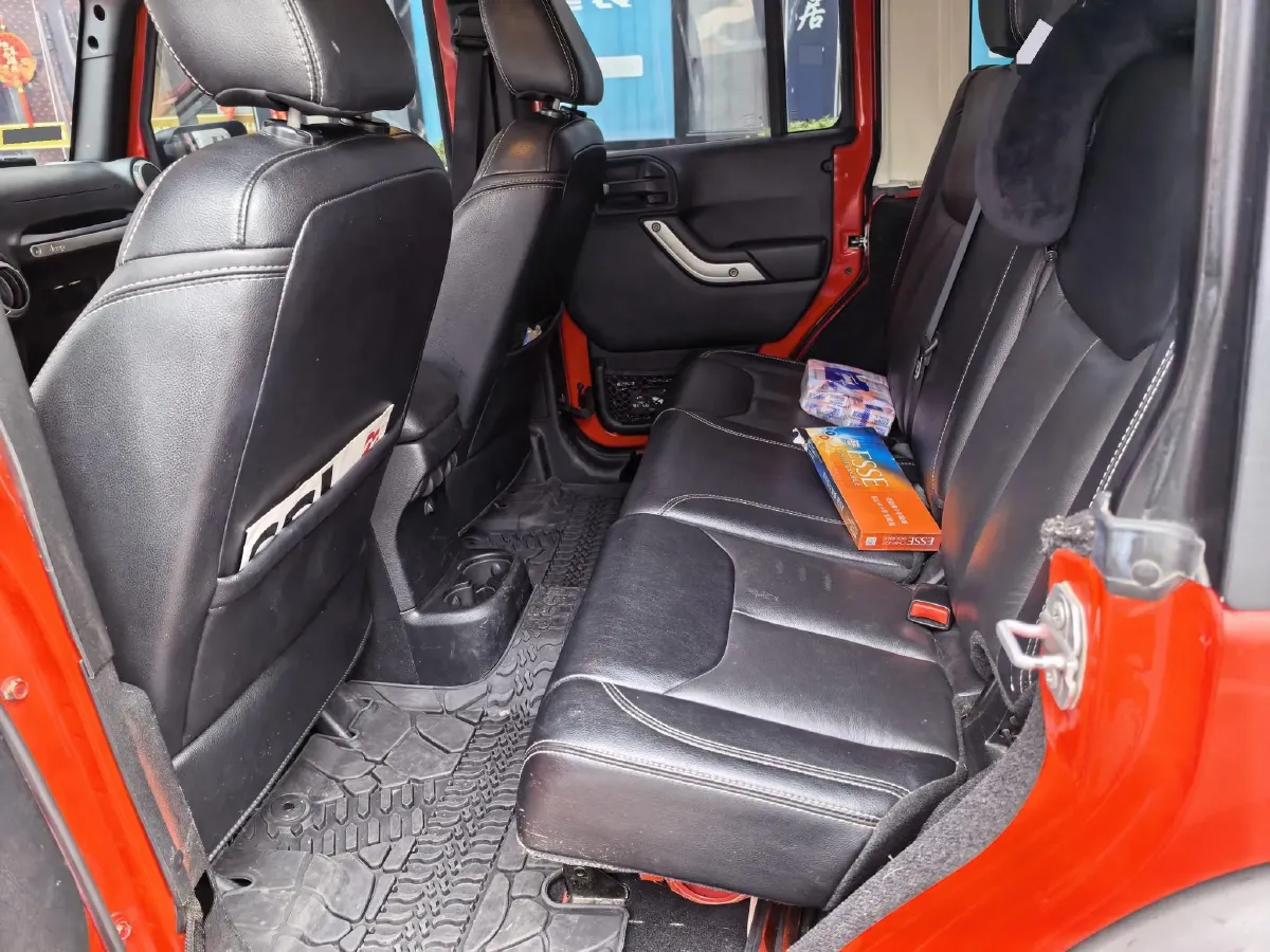 2017 Jeep Wrangler 3.6L 284HP V6 5AT,autocango,china used car exporter,china ev exporter,chinese used car exporter,chinese used ev exporter