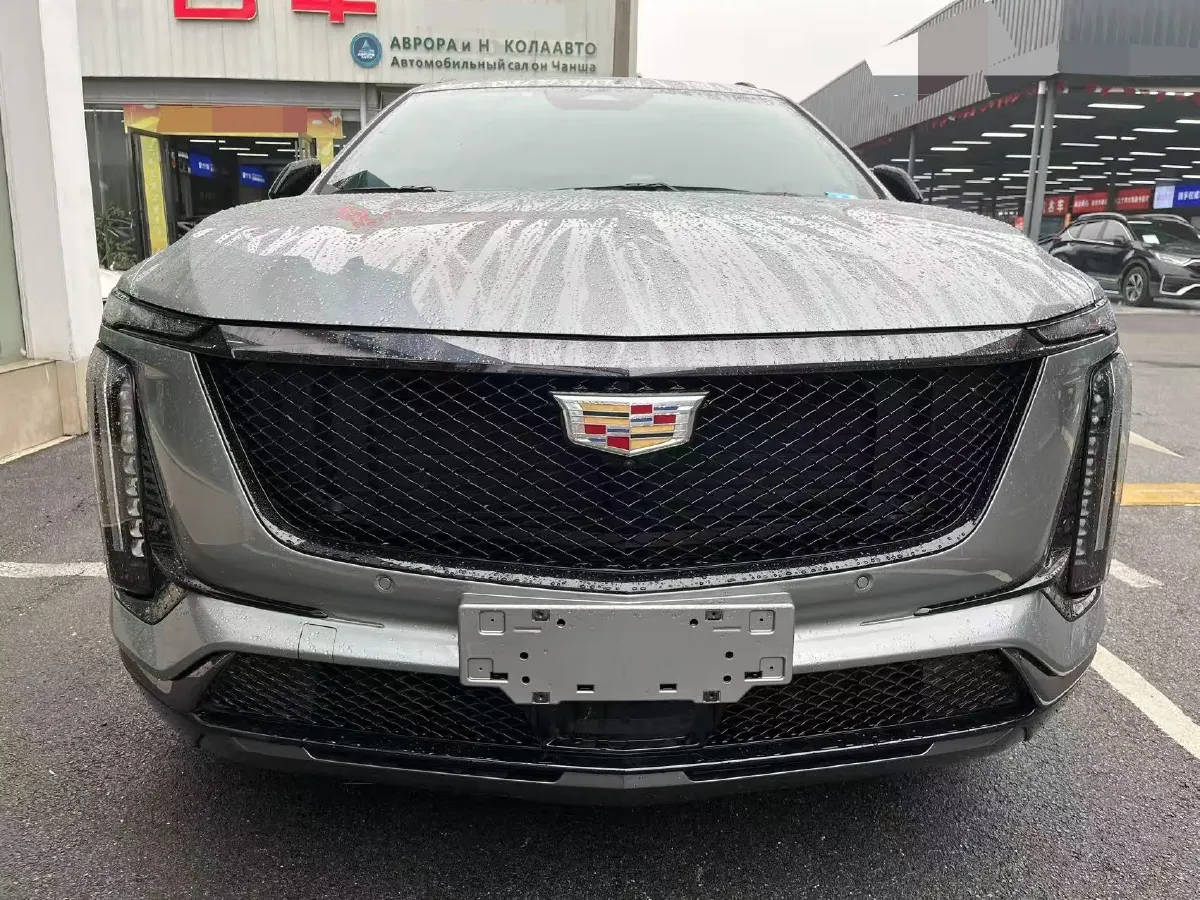2025 Cadillac XT5 2.0T 237HP L4 9AT,autocango,china used car exporter,china ev exporter,chinese used car exporter,chinese used ev exporter
