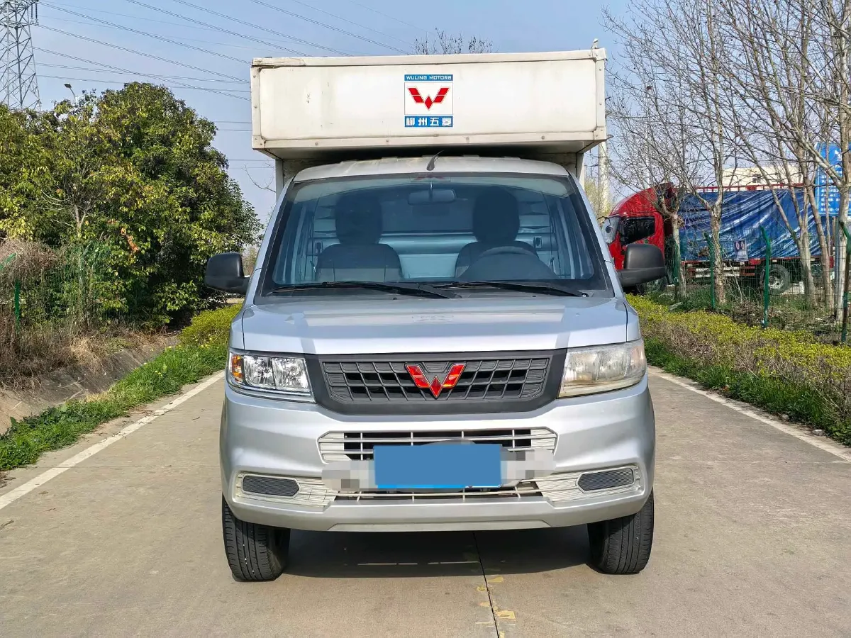 2020 WuLing RongGuang New Truck Special 1.8L 125HP L4 5MT,autocango,china used car exporter,china ev exporter,chinese used car exporter,chinese used ev exporter