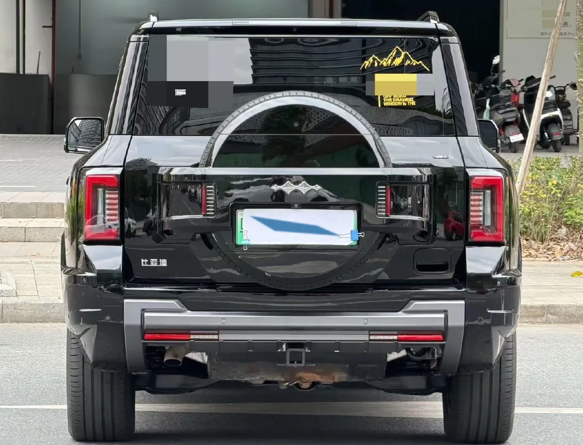 2025 FangChengBao Bao 8 2.0T 245HP L4 E-CVT PHEV 36.8KWH,autocango,china used car exporter,china ev exporter,chinese used car exporter,chinese used ev exporter