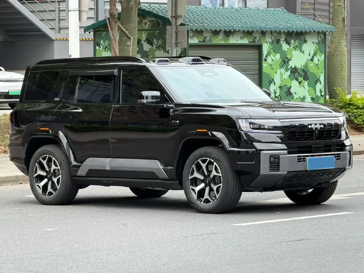 2025 FangChengBao Bao 8 2.0T 245HP L4 E-CVT PHEV 36.8KWH,autocango,china used car exporter,china ev exporter,chinese used car exporter,chinese used ev exporter