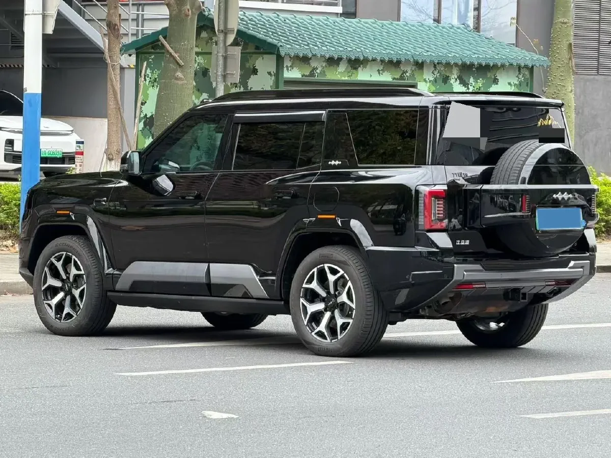 2025 FangChengBao Bao 8 2.0T 245HP L4 E-CVT PHEV 36.8KWH,autocango,china used car exporter,china ev exporter,chinese used car exporter,chinese used ev exporter