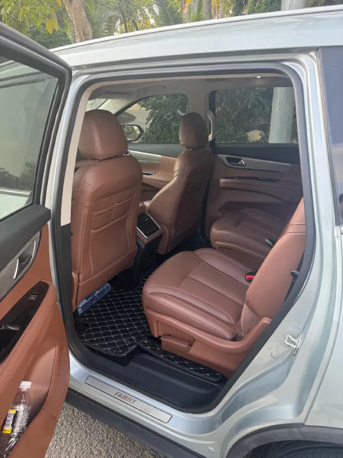 2020 HaiMa 7X 1.6T 195HP L4 6AT,autocango,china used car exporter,china ev exporter,chinese used car exporter,chinese used ev exporter