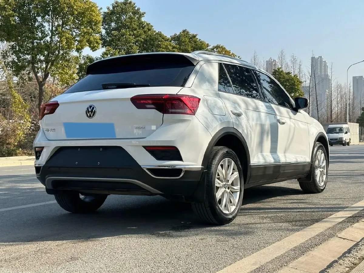 2021 Volkswagen T-Roc 1.4T 150HP L4 7DCT,autocango,china used car exporter,china ev exporter,chinese used car exporter,chinese used ev exporter