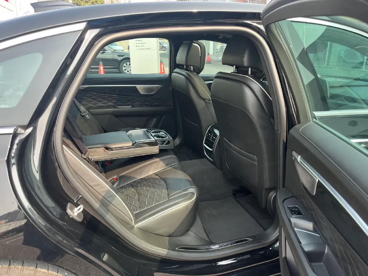 2023 Cadillac CT6 2.0T 237HP L4 10AT,autocango,china used car exporter,china ev exporter,chinese used car exporter,chinese used ev exporter