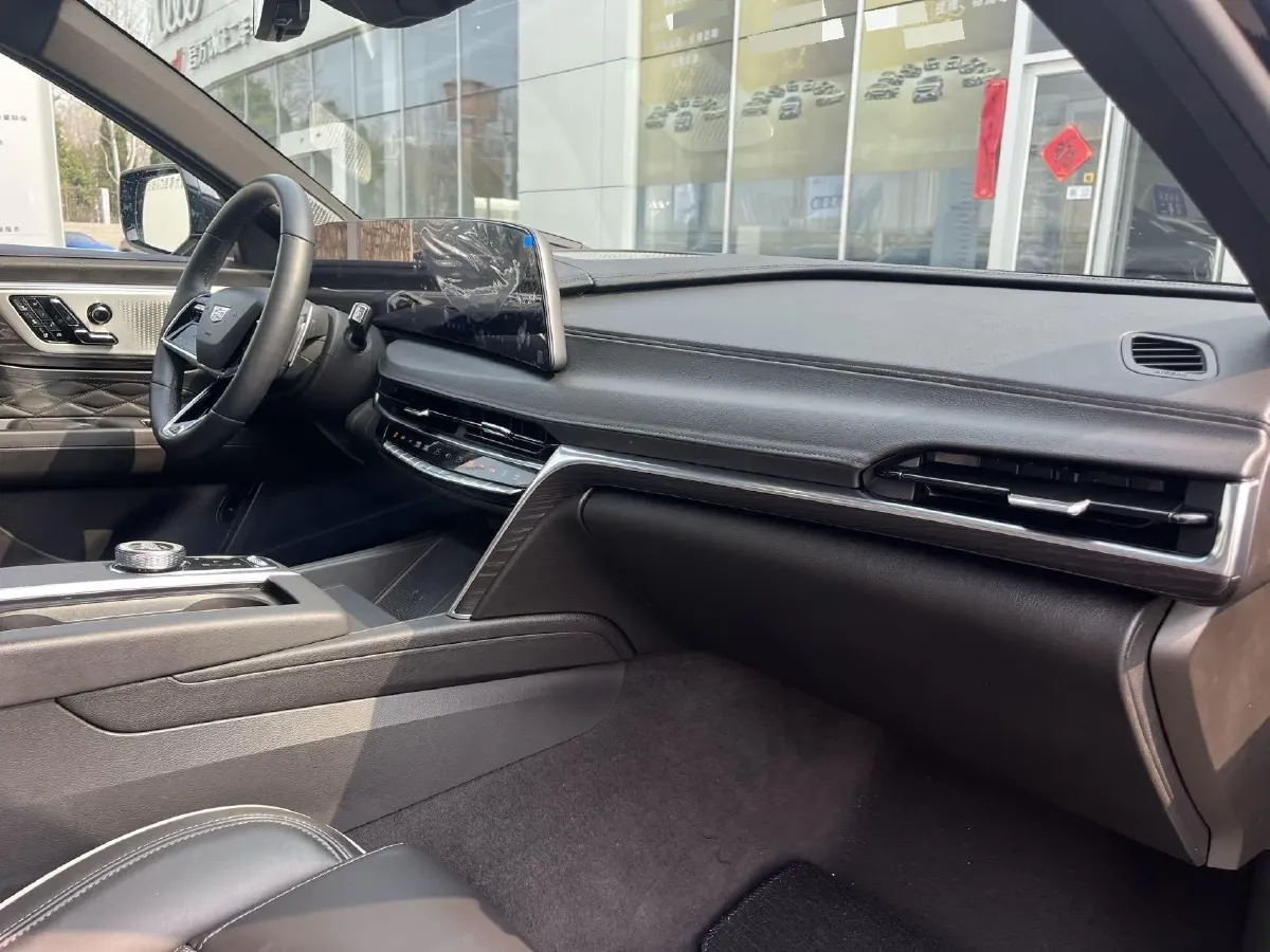 2023 Cadillac CT6 2.0T 237HP L4 10AT,autocango,china used car exporter,china ev exporter,chinese used car exporter,chinese used ev exporter