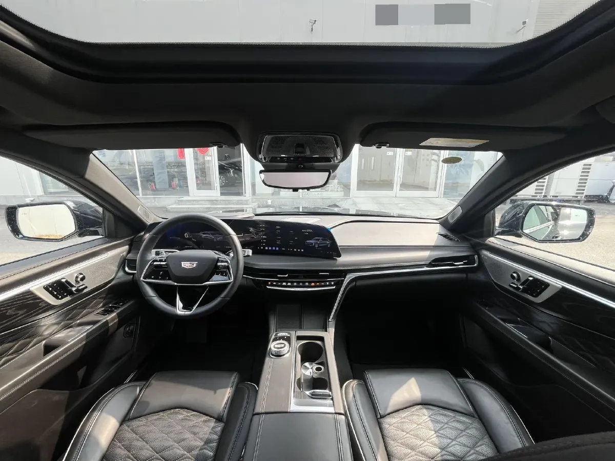 2023 Cadillac CT6 2.0T 237HP L4 10AT,autocango,china used car exporter,china ev exporter,chinese used car exporter,chinese used ev exporter