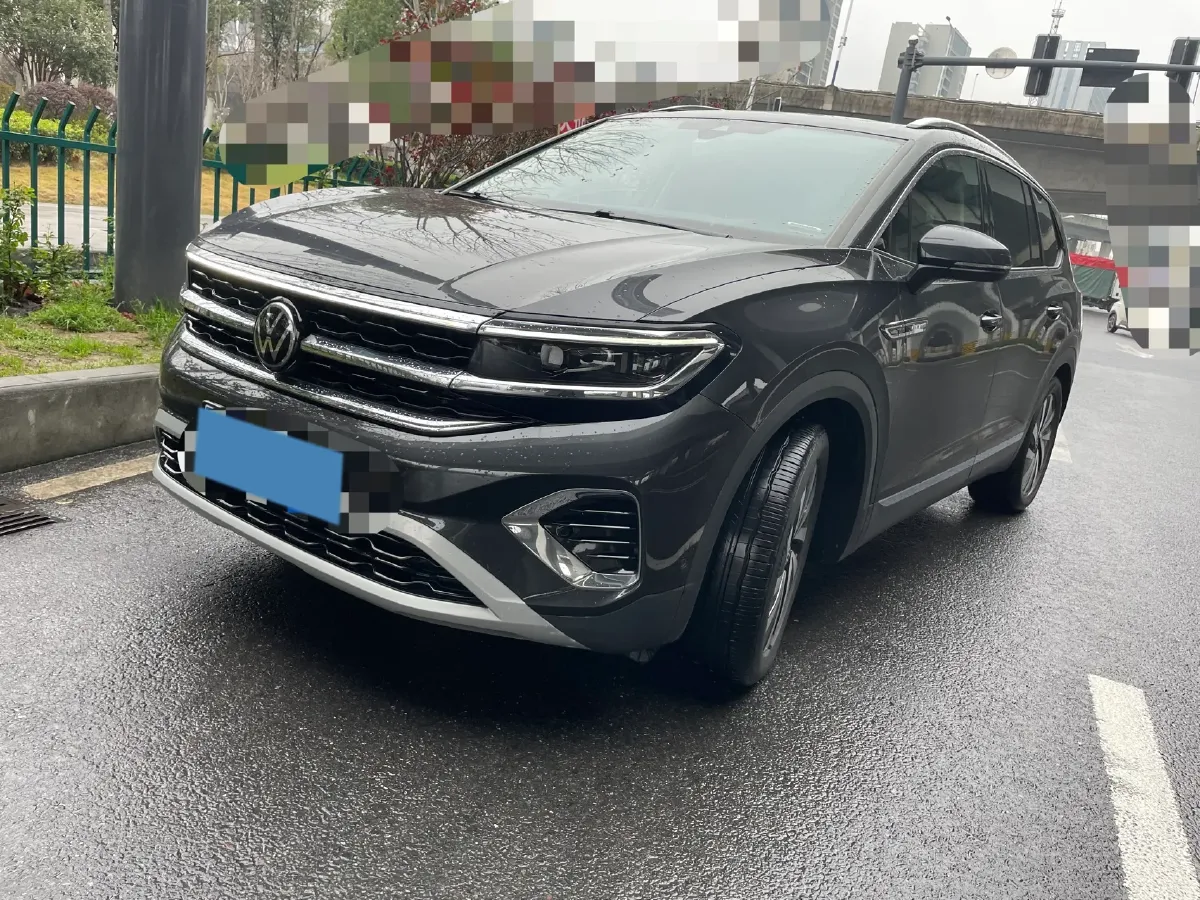 2022 Volkswagen Talagon 2.0T 220HP L4 7DCT,autocango,china used car exporter,china ev exporter,chinese used car exporter,chinese used ev exporter