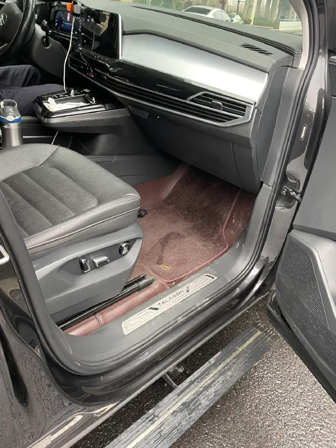 2022 Volkswagen Talagon 2.0T 220HP L4 7DCT,autocango,china used car exporter,china ev exporter,chinese used car exporter,chinese used ev exporter