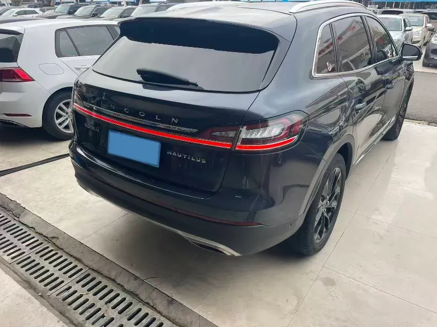 2021 Lincoln Nautilus 2.0T 245HP L4 8AT,autocango,china used car exporter,china ev exporter,chinese used car exporter,chinese used ev exporter