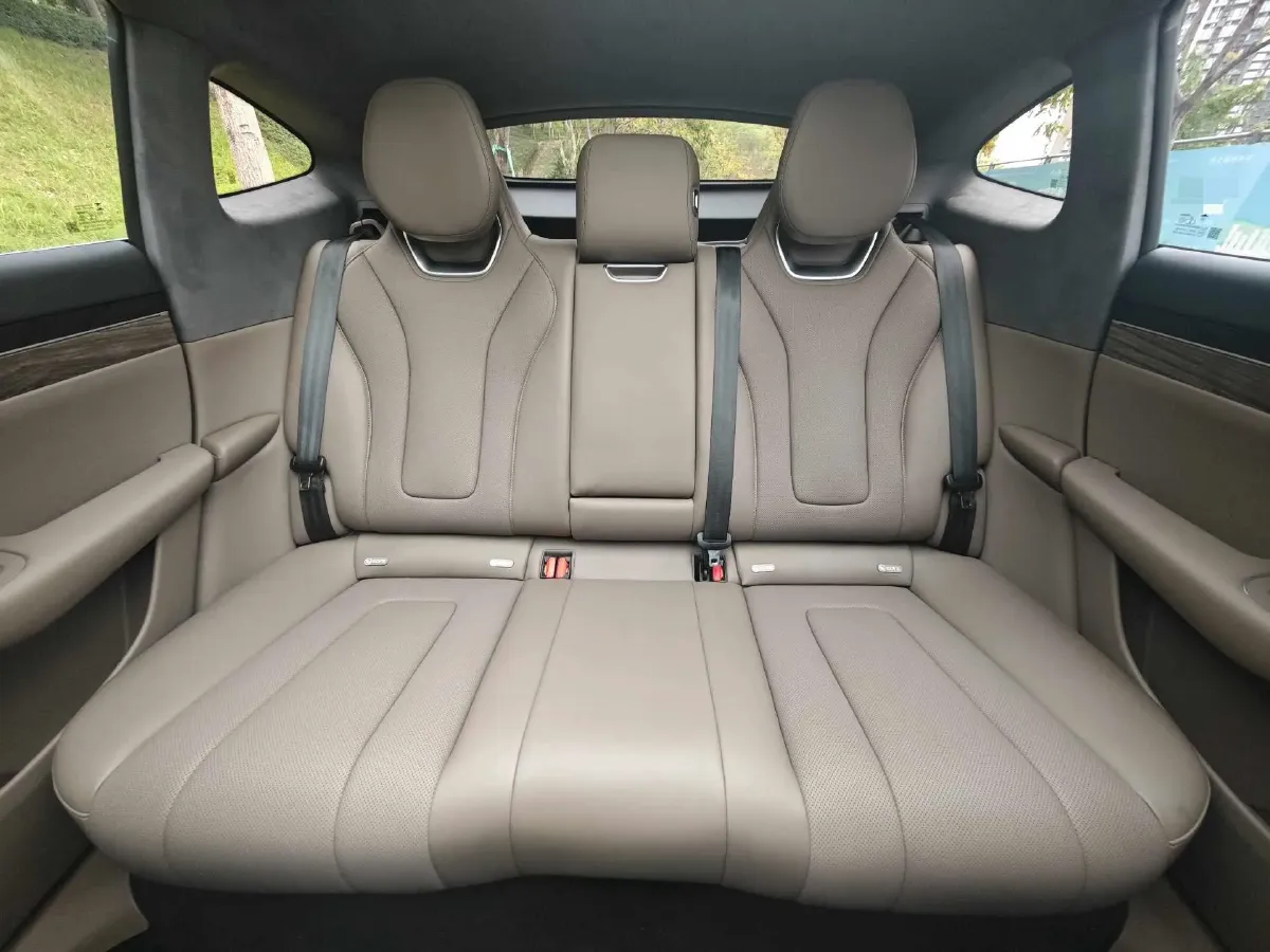 2025 Luxeed R7 REEV 156HP REEV 37KWH,autocango,china used car exporter,china ev exporter,chinese used car exporter,chinese used ev exporter