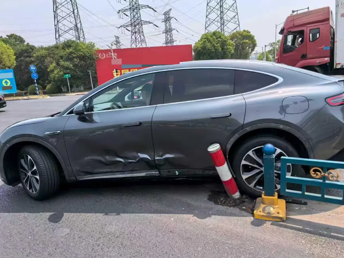 2025 Luxeed R7 REEV 156HP REEV 37KWH,autocango,china used car exporter,china ev exporter,chinese used car exporter,chinese used ev exporter