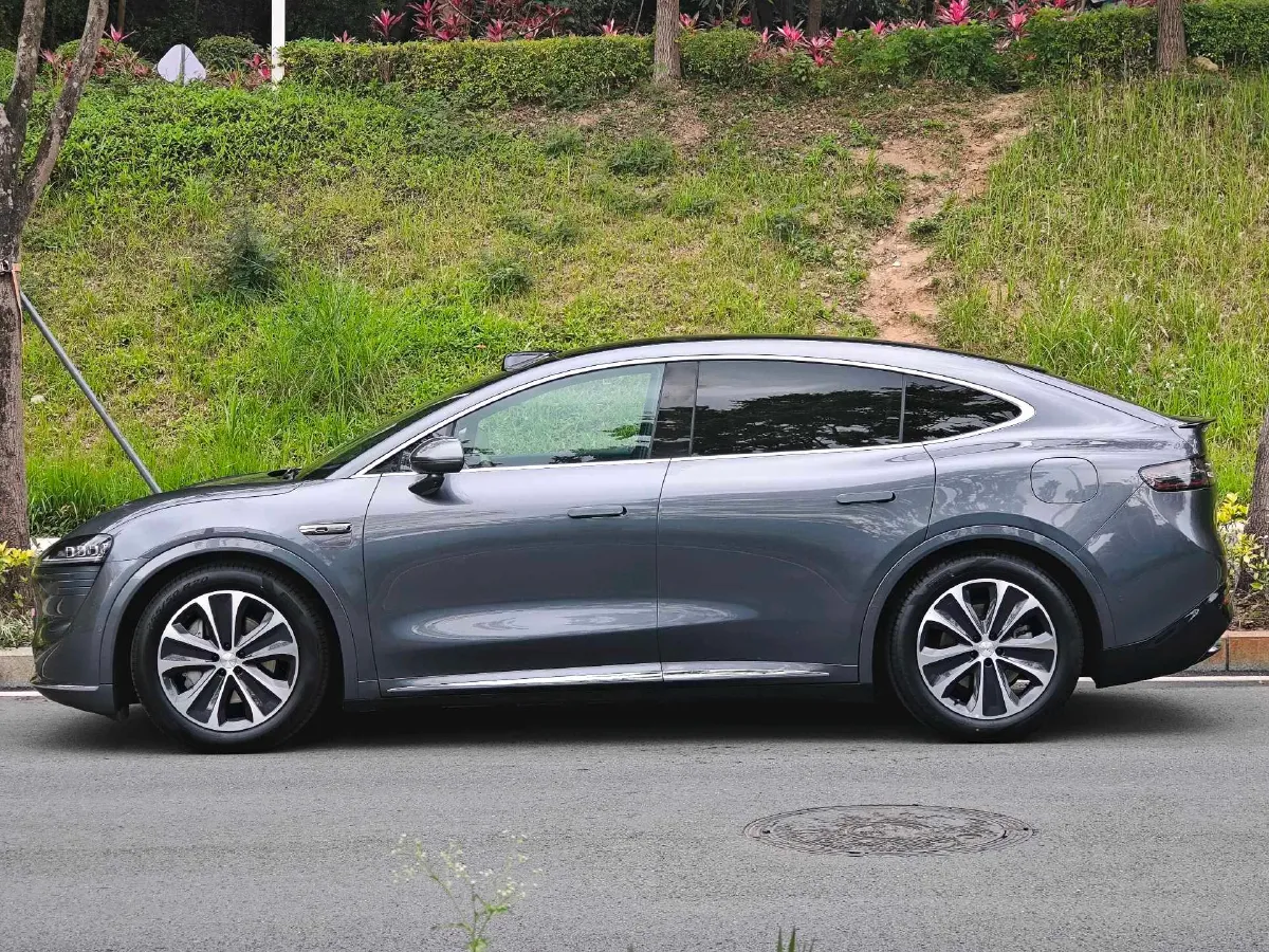 2025 Luxeed R7 REEV 156HP REEV 37KWH,autocango,china used car exporter,china ev exporter,chinese used car exporter,chinese used ev exporter