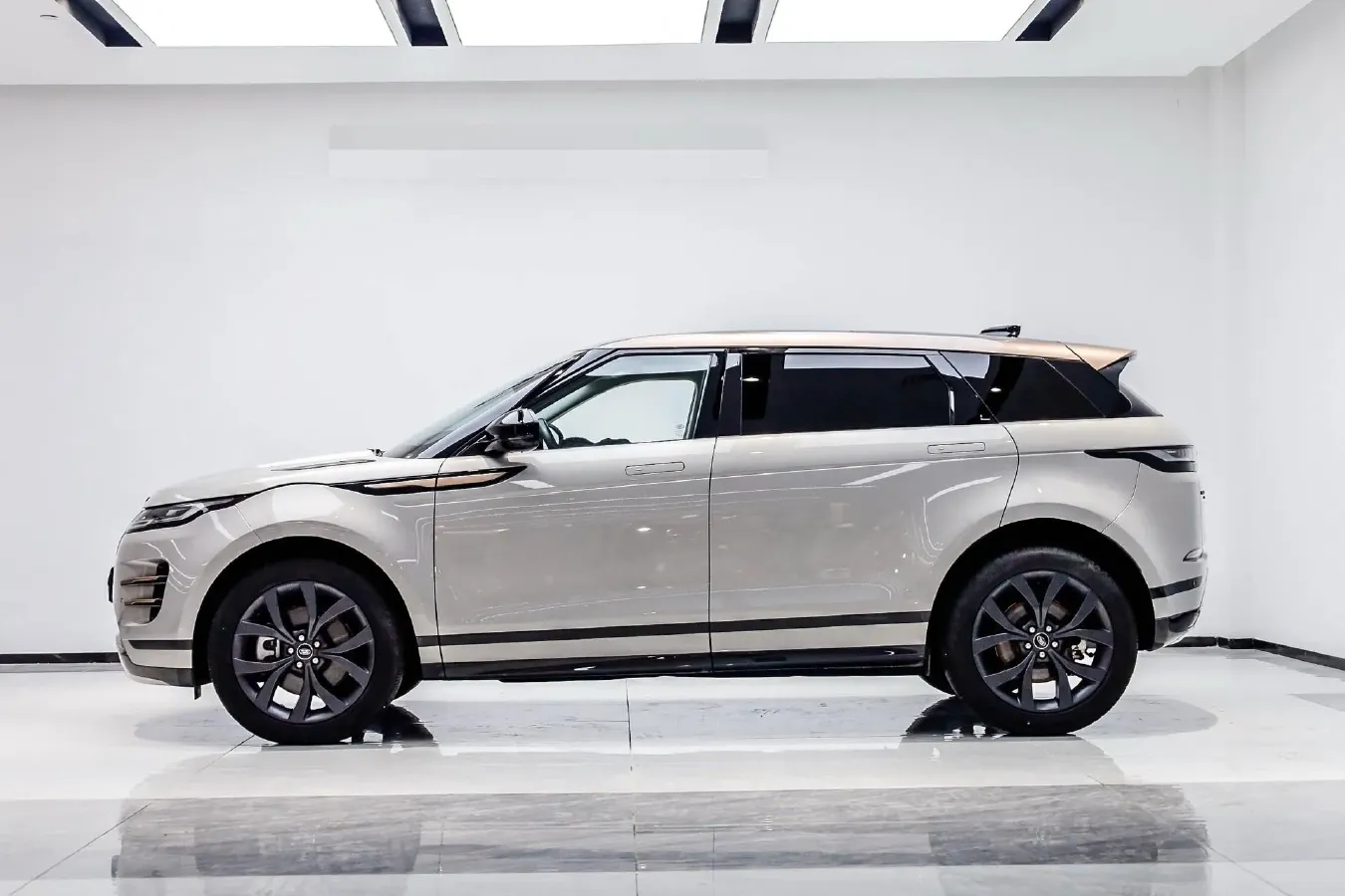 2023 Land Rover Range Rover Evoque 2.0T 249HP L4 9AT,autocango,china used car exporter,china ev exporter,chinese used car exporter,chinese used ev exporter