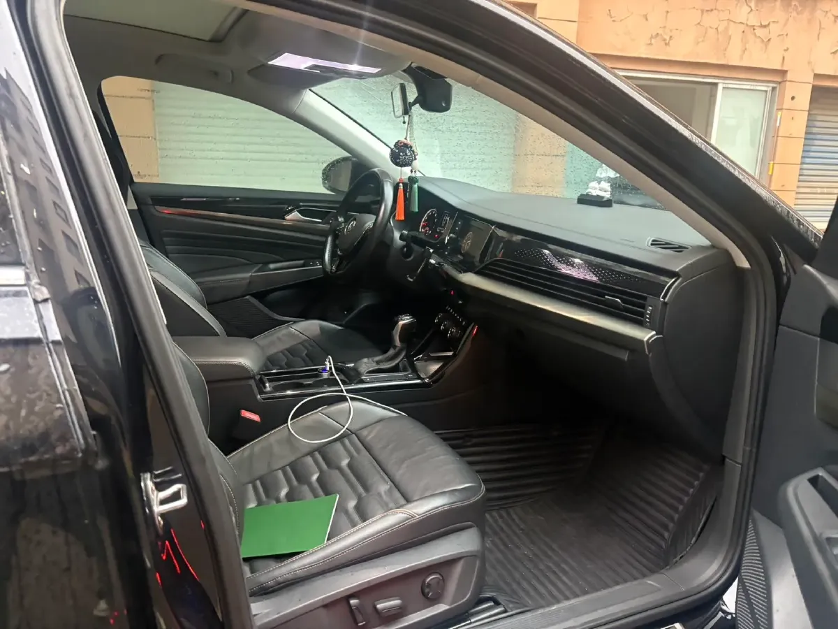 2019 Skoda Kodiak 2.0T 186HP L4 7DCT,autocango,china used car exporter,china ev exporter,chinese used car exporter,chinese used ev exporter