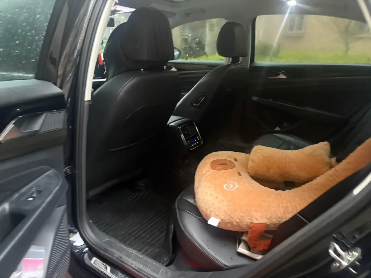 2019 Skoda Kodiak 2.0T 186HP L4 7DCT,autocango,china used car exporter,china ev exporter,chinese used car exporter,chinese used ev exporter